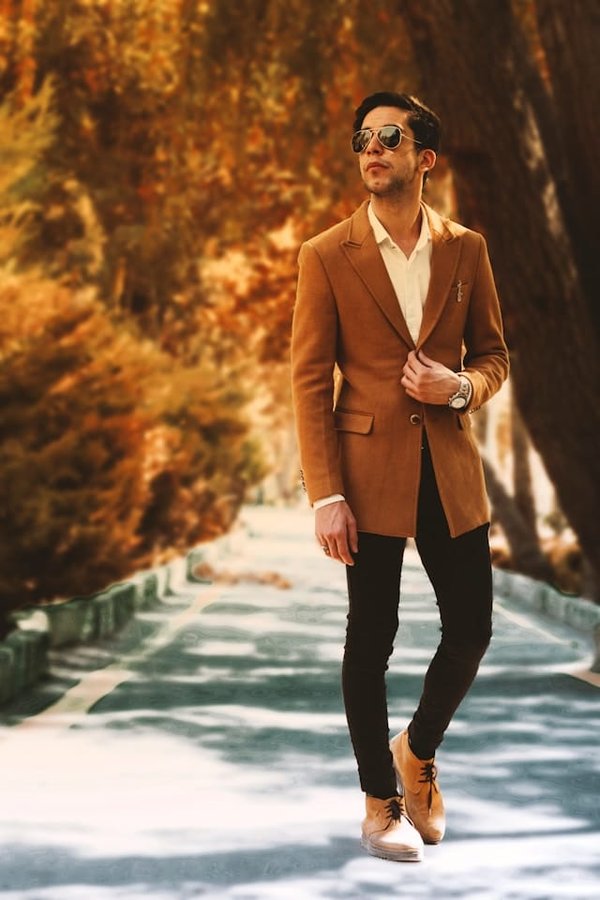 How Can You Style a Plaid Blazer for a Modern and Professional Look?